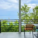Luciano Hotel Himarë